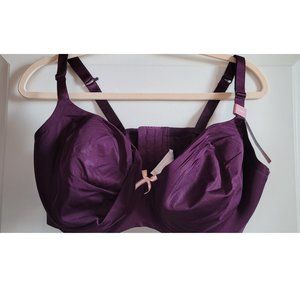 Convertible Smooth Lightly Lined Balconette Bra